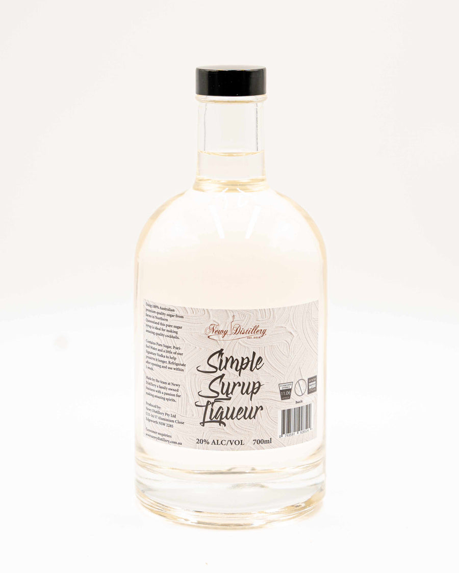 Newy Distillery Simple Syrup Liqueur. Simple syrup for making cocktails. 500ml bottle on white background. 20% alc/vol.