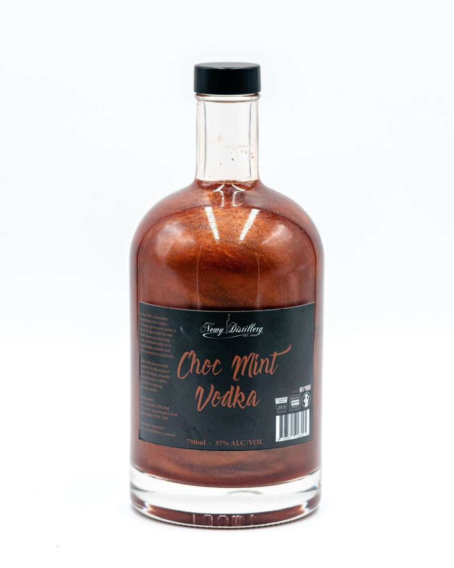 Newy Distillery Choc Mint Flavoured Vodka with Shimmer. 700ml Bottle.