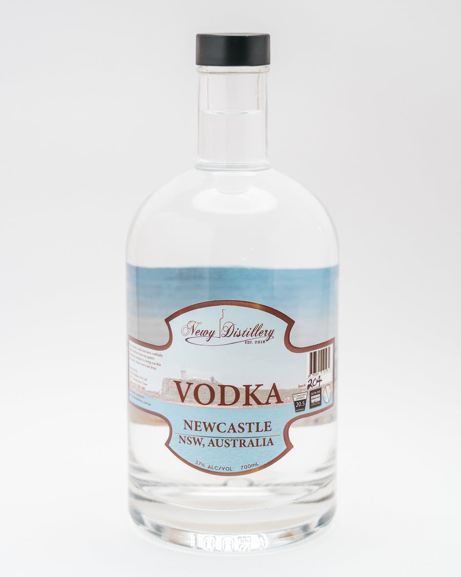 Newy Distillery SIgnature Vodka. Triple Distilled, wheat vodka. Vegan. Sugar free. 700ml 37% alc/vol.